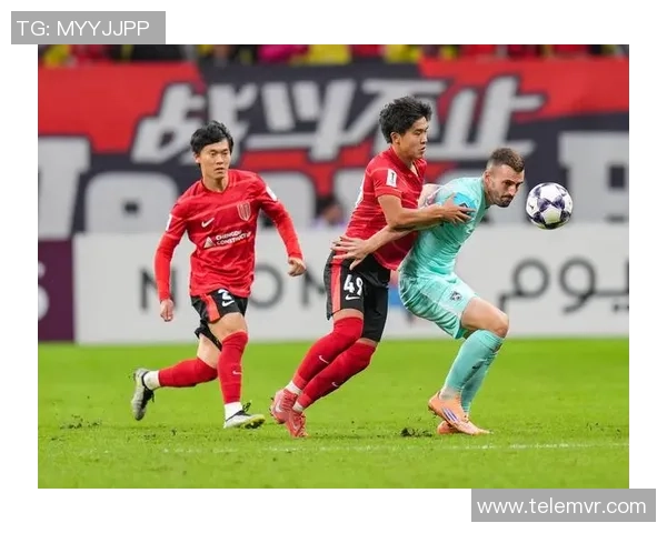 新山足球教练带领青少年走向梦想之路的成功故事与经验分享